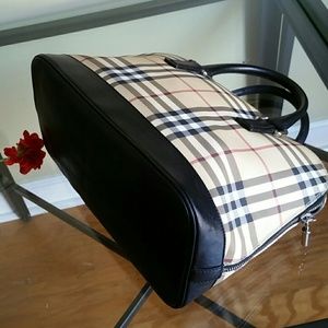 burberry alma bag price